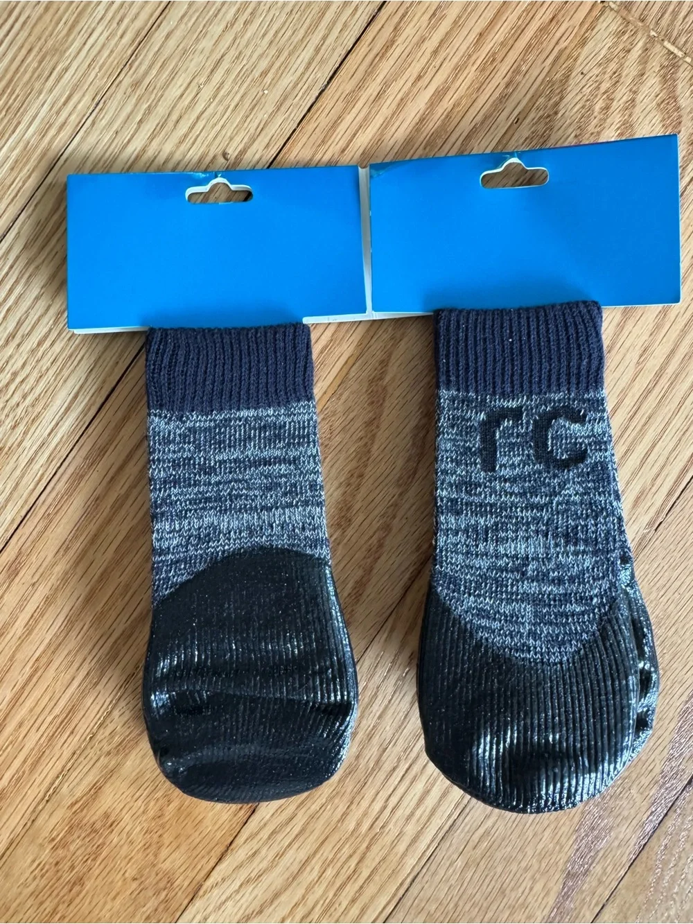 Anti-slip socks for your dog!